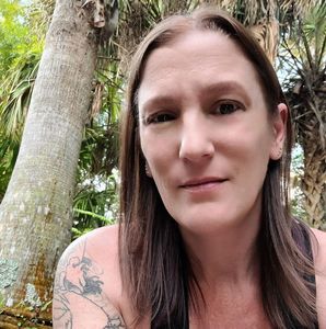 Meet your Posher, Desiree